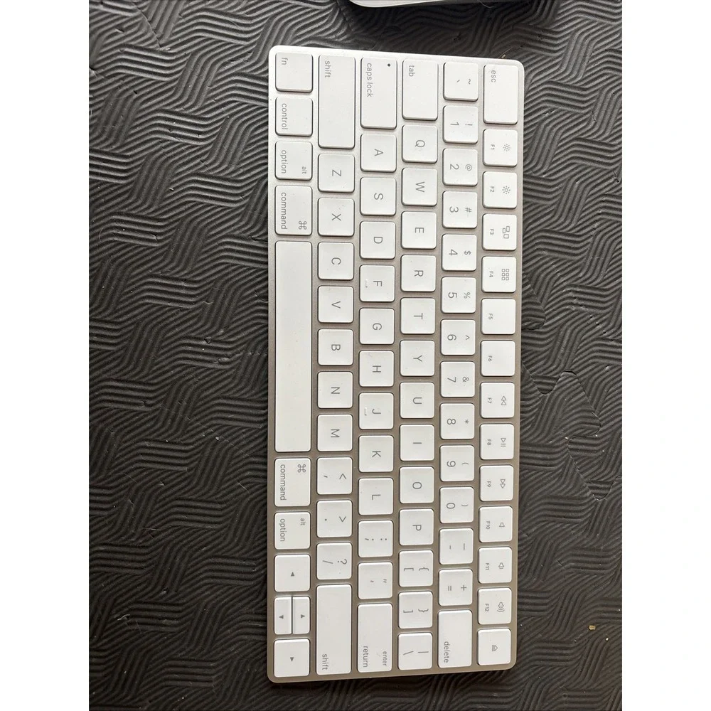 Apple Magic Keyboard + Magic Mouse Wireless Bluetooth – Tested – Clean – Working